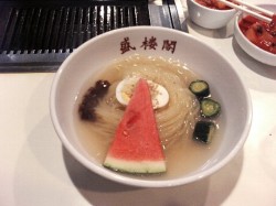 冷麺（盛楼閣）