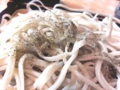 蕎麦に山椒（つむぎ）