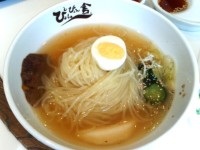 ぴょんぴょん舎の冷麺