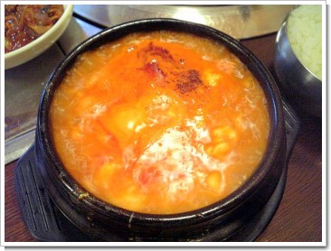 スンドゥブチゲ（豆腐のチゲ）