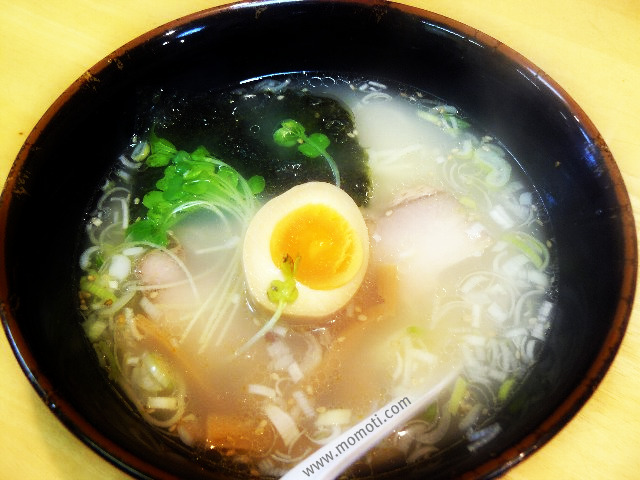 土曜日は塩ラーメン