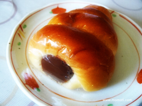 文明軒のチョココロネ