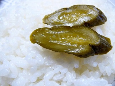 高倉屋の胡瓜の古漬けでご飯を食べる幸せ