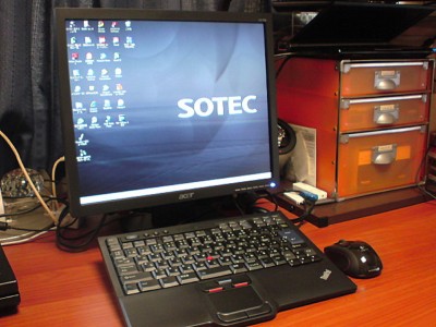 SOTEC C102B4とThinkPadキーボードでデスクトップ環境をつくる。