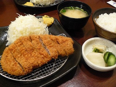 ロースカツ定食