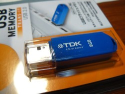 TDK USBメモリ セキュリティ対応