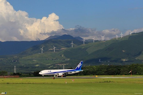 B777-200 熊本空港