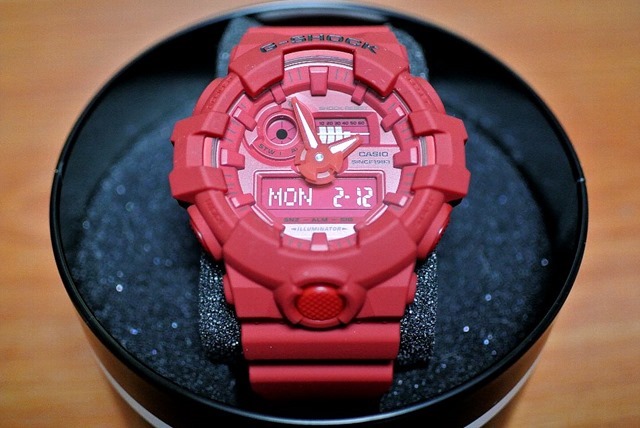 G-SHOCK 誕生35周年記念モデル『RED OUT』GA-735C-4AJR 