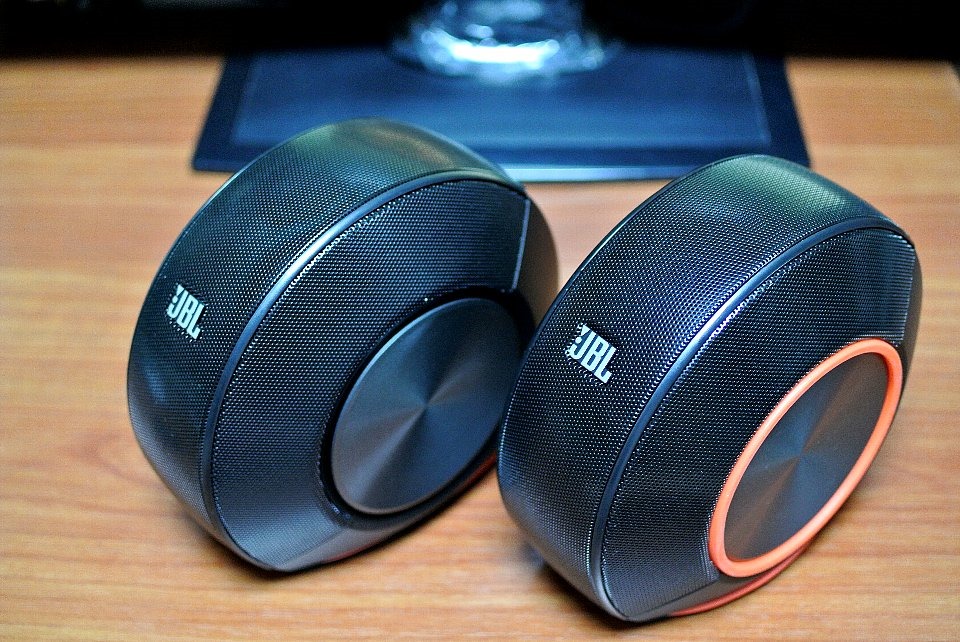 JBL　ＵＳＢ　ＤＡＣ内蔵バスパワードスピーカー　JBLPEBBLESBLKJN