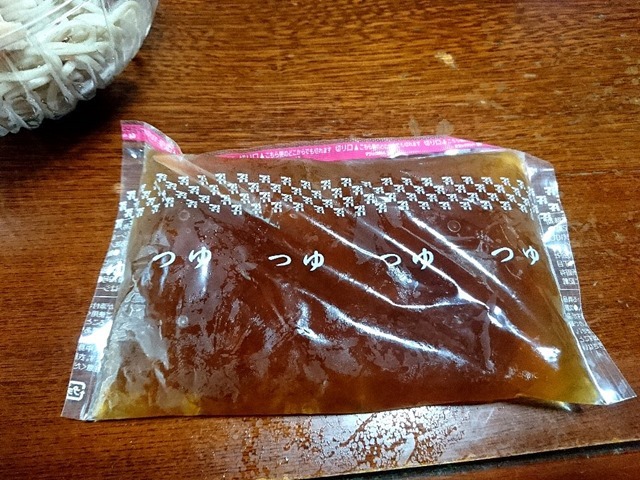 山形名物！冷たい肉そば用のつゆ