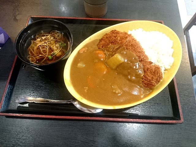 ジャンボカツカレー