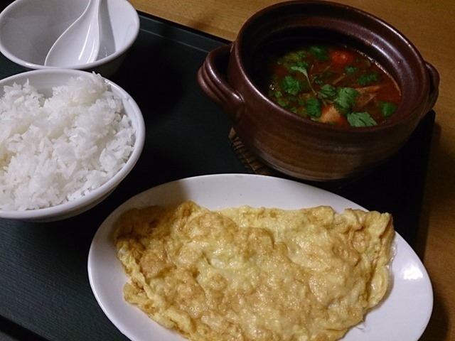 トムヤムクンとタイ風卵焼き