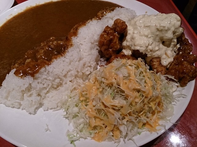 チキン南蛮カレーメガ盛り