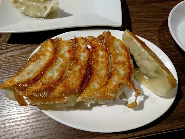 焼き餃子