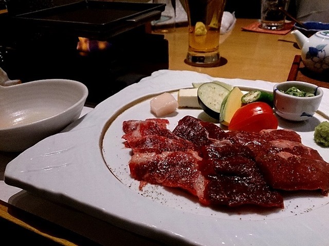 菅乃屋上通店の馬肉の石焼き