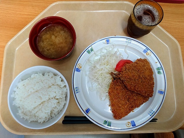 サービスランチ（アジフライ定食）