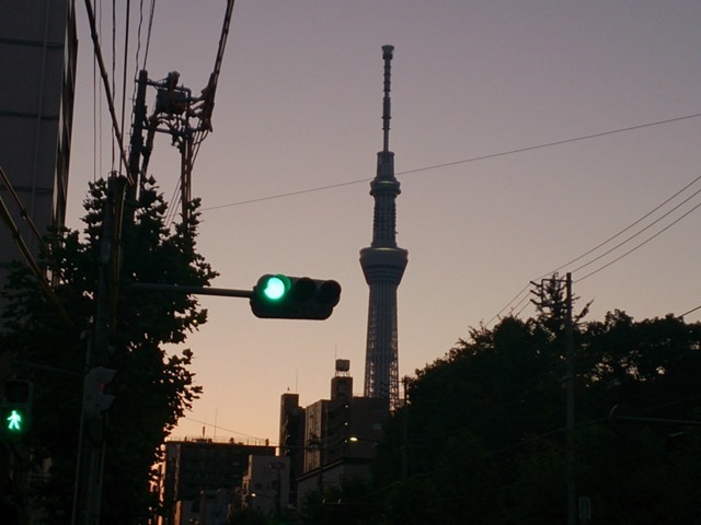 朝6時のスカイツリー