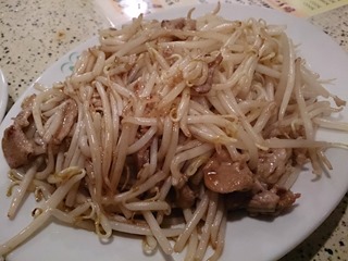 もやし豚肉