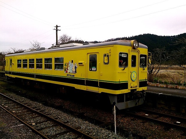 ムーミン列車いすみ鉄道。（風そよぐ谷国吉駅）