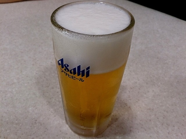 泡ばかりのビール