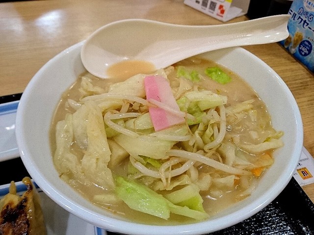 野菜たっぷり食べるスープ（塩味）