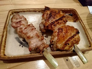 焼き鳥8本セットのうち2本