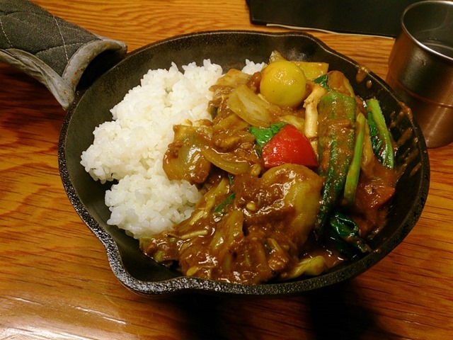 キャンプエクスプレス池袋店の一日分の野菜カレー