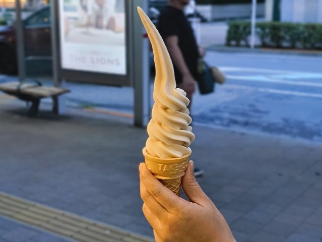 『白一 渋谷店』でアイスクリームを食べた。いつものように「牛乳フロート」と「ナチュラルアイス」だが、なんとその『白一』が移転するらしい。現在地での営業は9月23日までだそうで、あと2回はいけるかなと思う。まあ、近くに引っ越すのだがね（笑）。（白一 渋谷店：渋谷区神南1丁目）