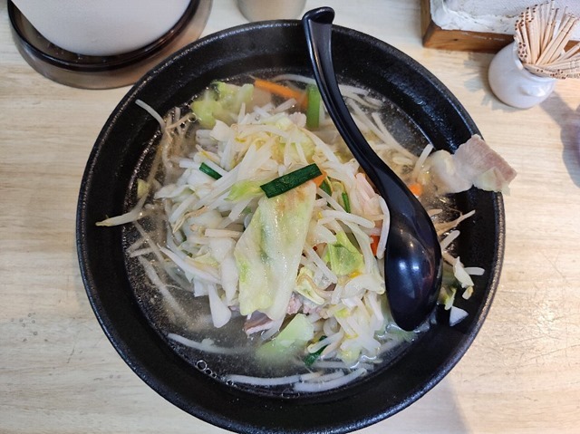 タンメン（麺半分）