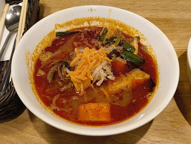 ユッケジャン辛温麺