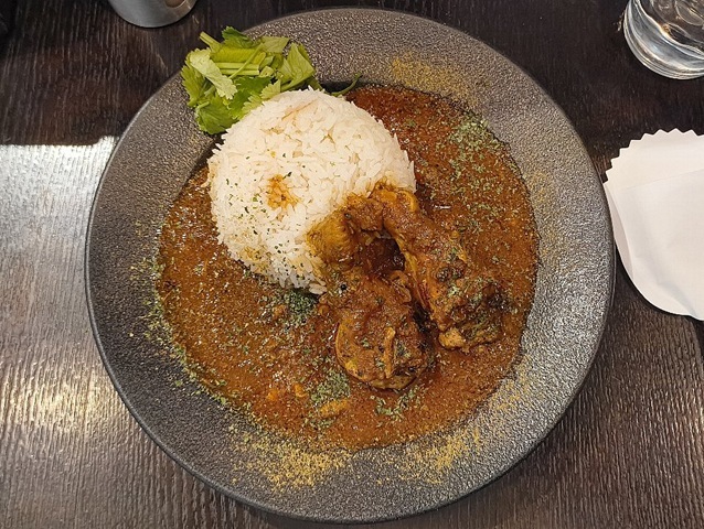 クミンチキンカレーとバスマティライス