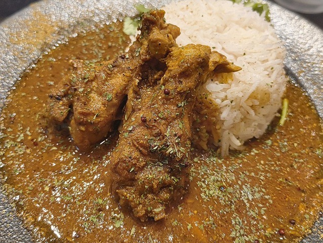 クミンチキンカレーとバスマティライス