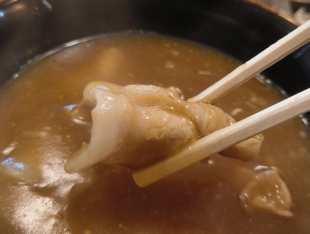 豚肉は熱々で大きい