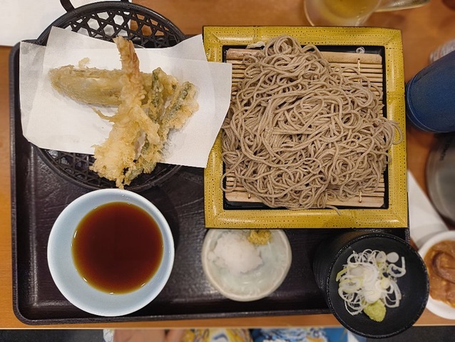 まるっきし天ぷらそばだ（笑）