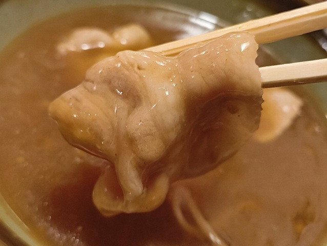 豚肉も熱々で大きい