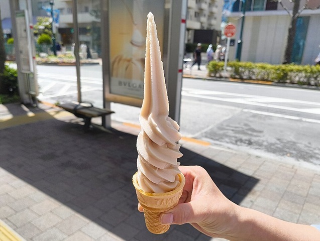 『白一』という特別な場所――渋谷の『白一』へ久しぶりに「牛乳フロート」と「ナチュラルアイス」を楽しみに行ったのだ。病気（糖尿病）を忘れてでも食べたい「白一」の生アイス。これがとってもうまいのだよ（笑）。（白一 渋谷店：渋谷区神南1丁目）