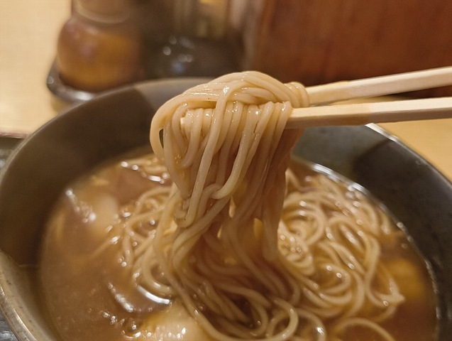 蕎麦を手繰る