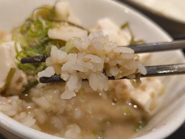 ズスーッと飲み込むように食べる