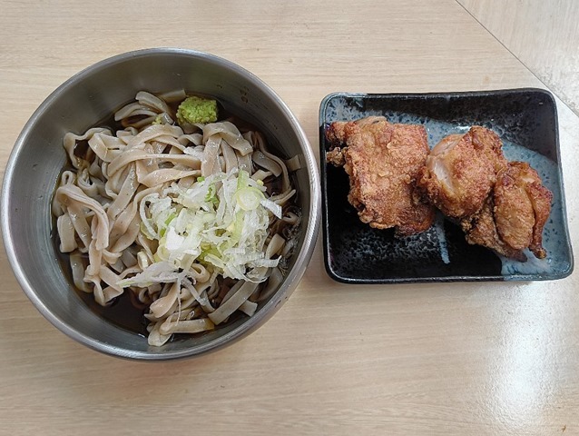 冷し唐揚げ太麺そば