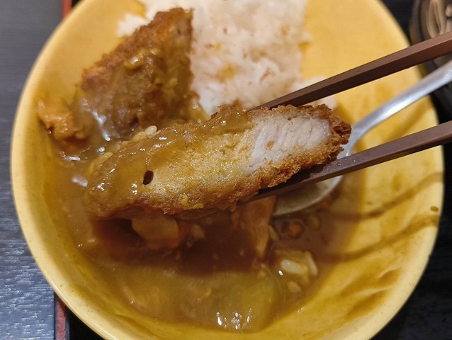 カツも食べるのだ