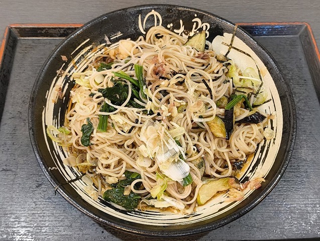 蕎麦を混ぜてみる