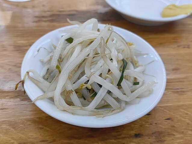 もやしに乾杯なのだ（笑）