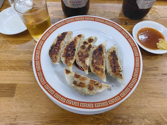 餃子4皿目