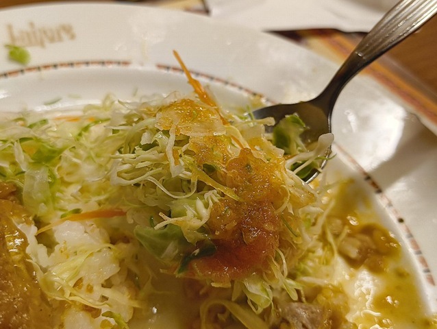 サラダもちゃんと食べるのだ