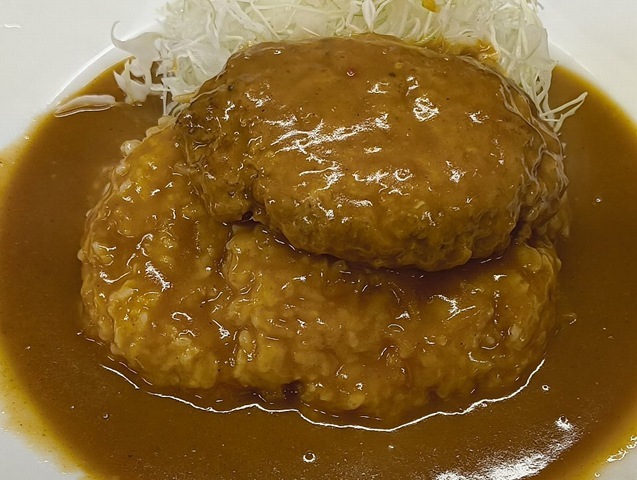 ハンバーグカレー（半ライス）