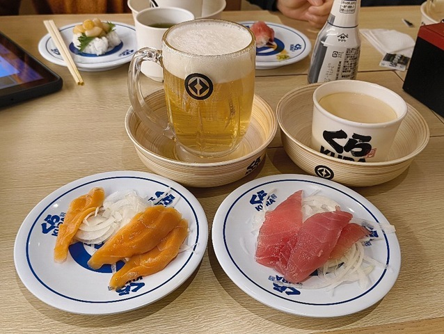 マルエフ、茶碗蒸し、熟成まぐろ（シャリなし）とサーモン（シャリなし）