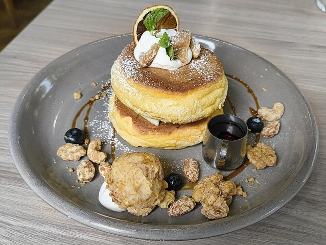 東京たまごを使ったパンケーキ キャラメルナッツ（2枚）
