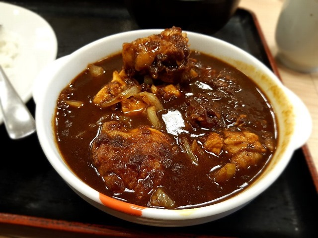 ゴロゴロ煮込みチキンカレー