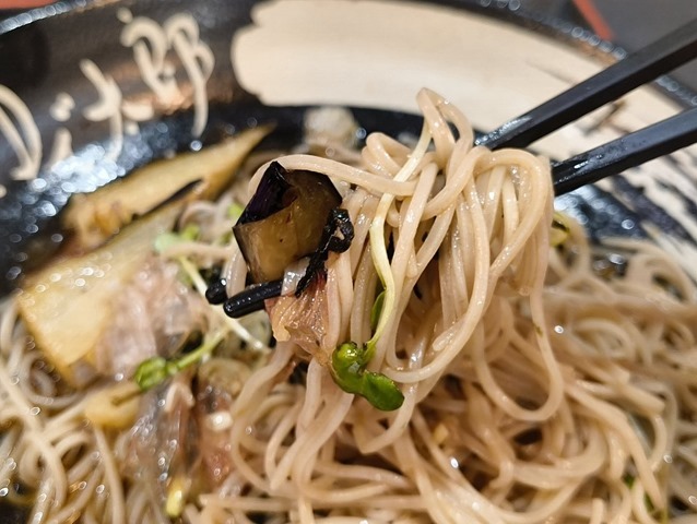 混沌を食う