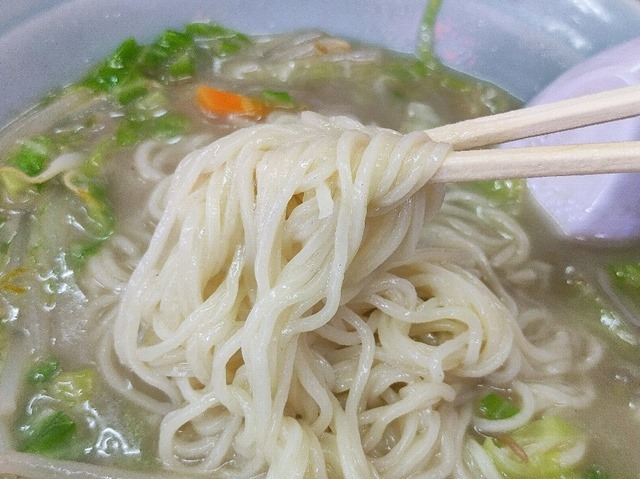 素麺のような麺